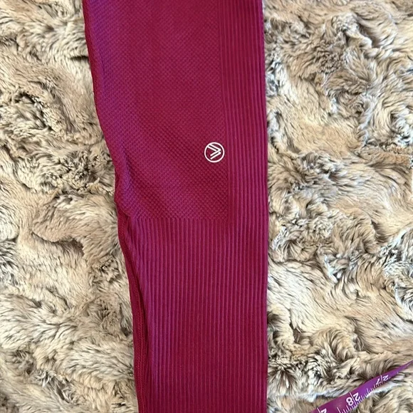 Leggings and bra set - Picture 7 of 9